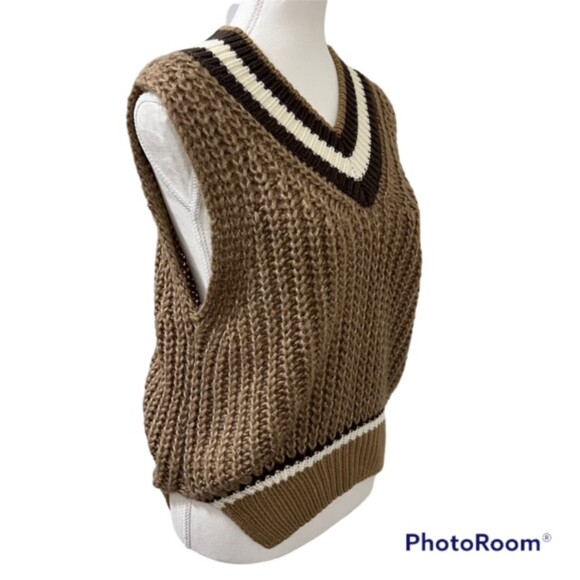 West of Melrose Brown Chunky Knit V-Neck Sweater Vest Side Slit Ribbed Hem Sz SM - Picture 2 of 12